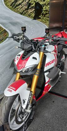 DUCATI STREETFIGHTER V4 S 